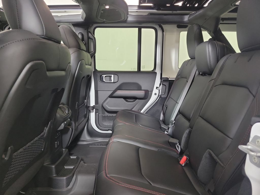 New 2027 Jeep Wrangler Unlimited Rubicon AWD/4WD image 23