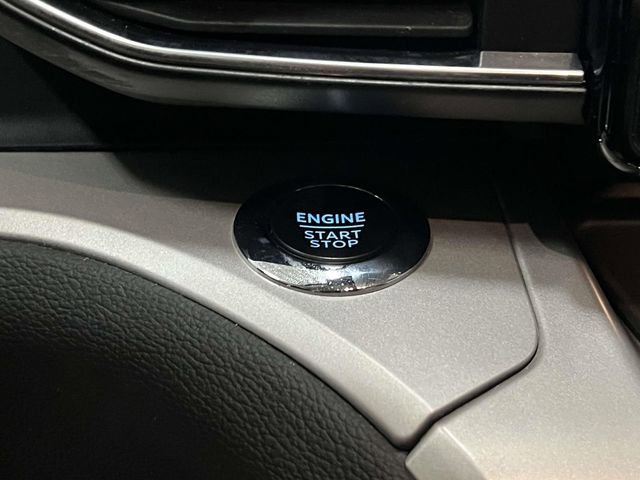 Used 2023 Ford Explorer XLT w/ Equipment Group 202A image 28