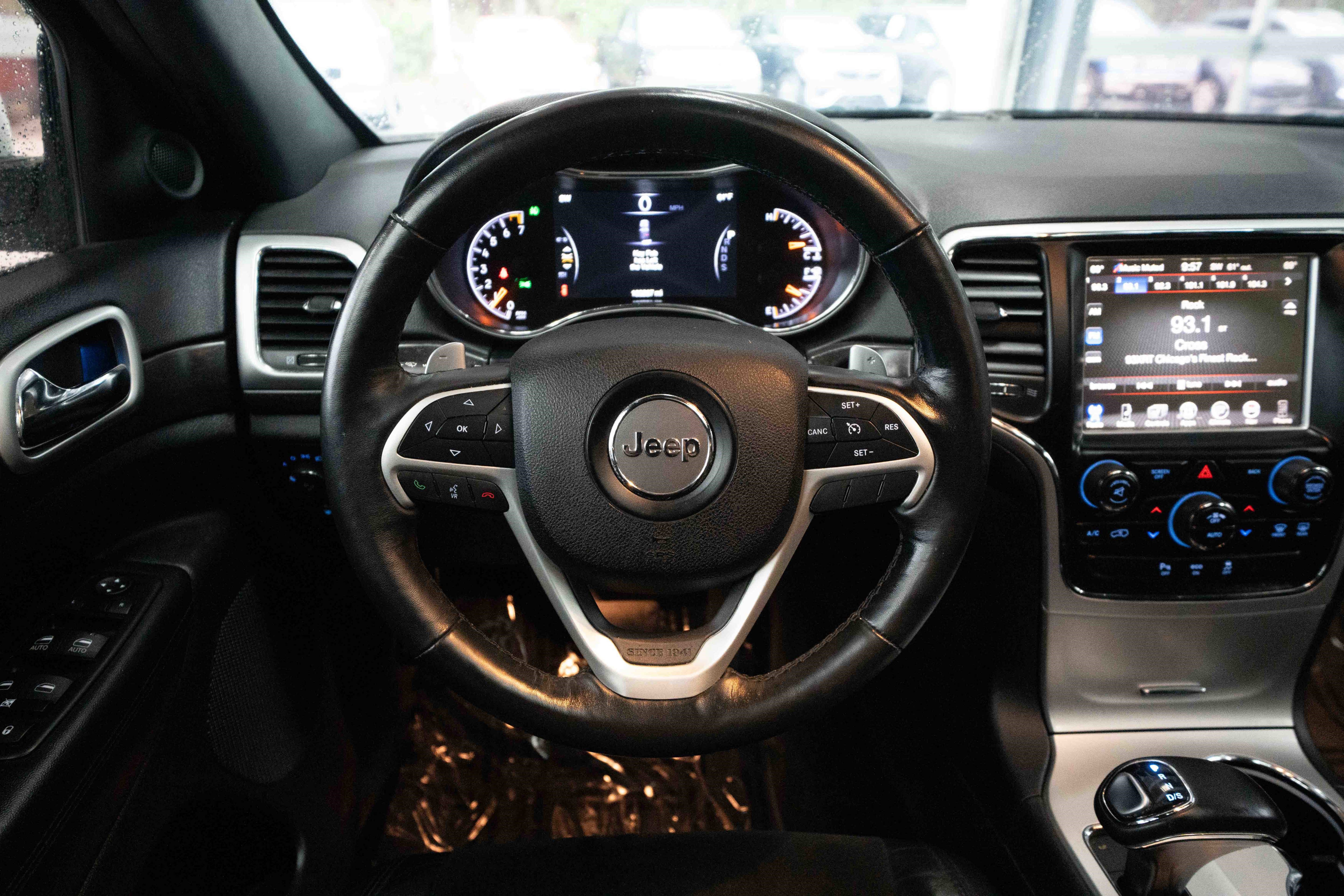 Used 2015 Jeep Grand Cherokee Altitude image 21