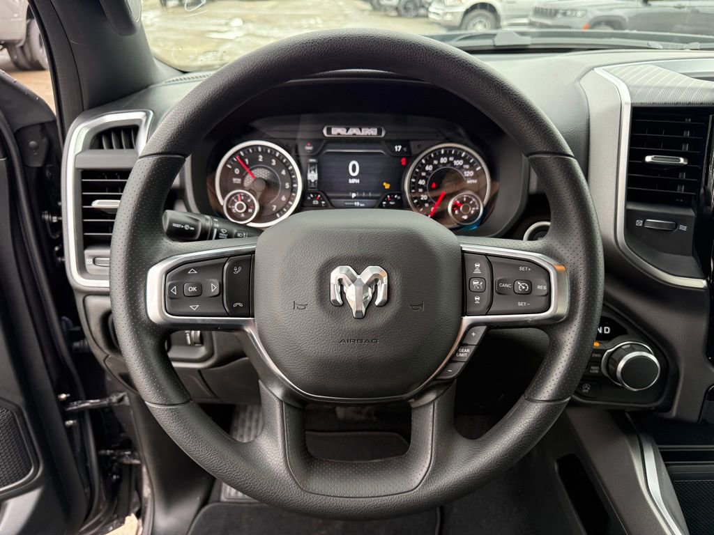New 2026 RAM 1500 Express AWD/4WD image 15