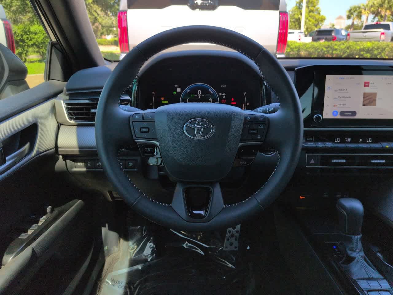 Used 2026 Toyota Camry SE FWD image 15
