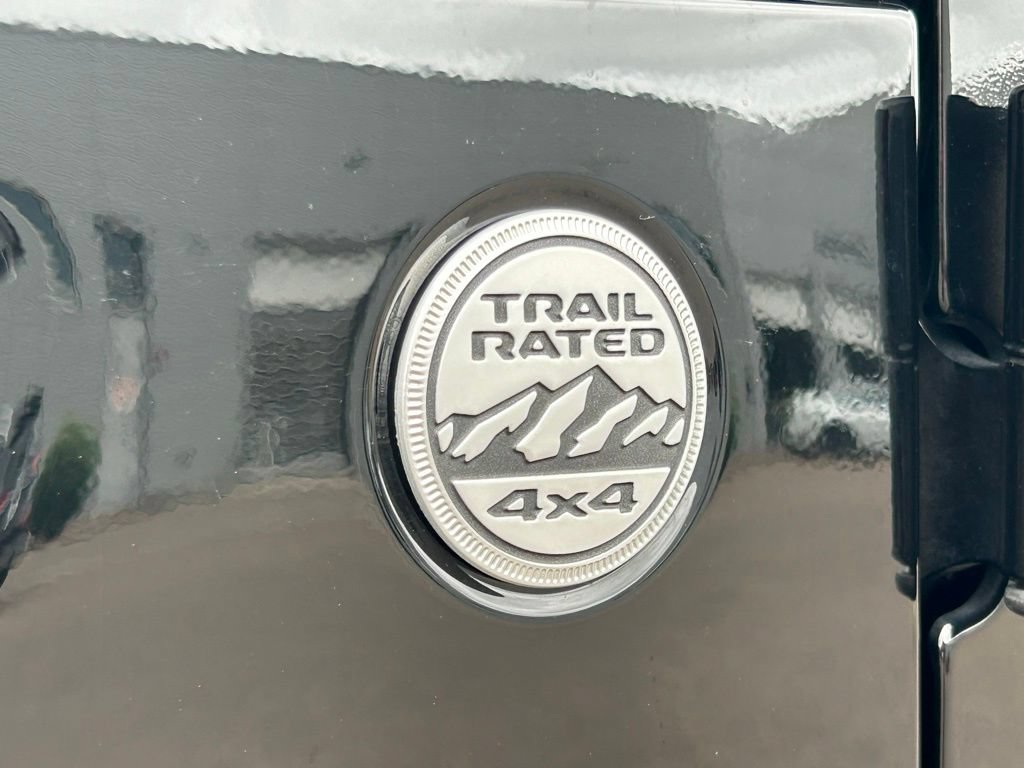 Used 2022 Jeep Wrangler Unlimited Sahara AWD/4WD image 44