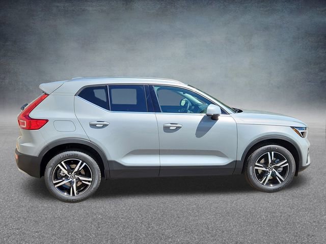 New 2025 Volvo XC40 B5 Core w/ Protection Package Premier AWD/4WD image 8
