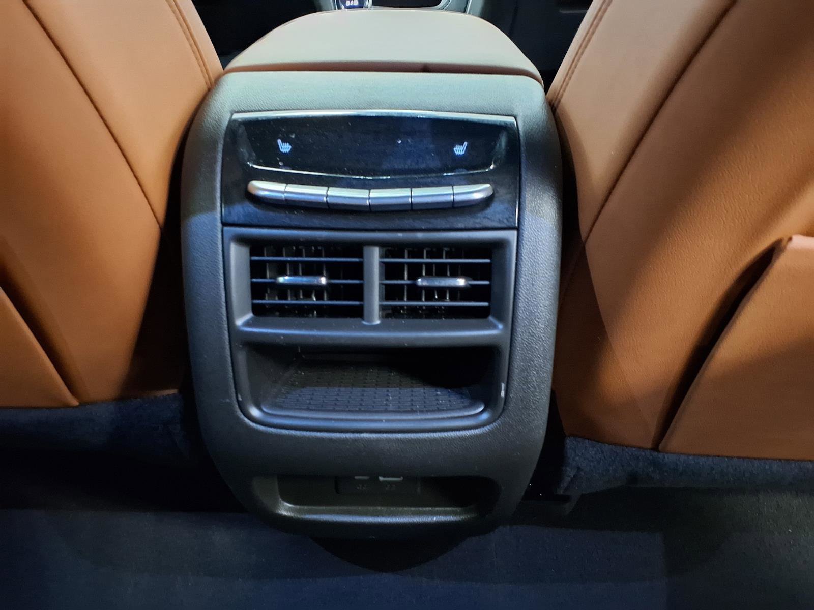 Used 2023 Cadillac XT5 Premium Luxury w/ Technology Package FWD image 15