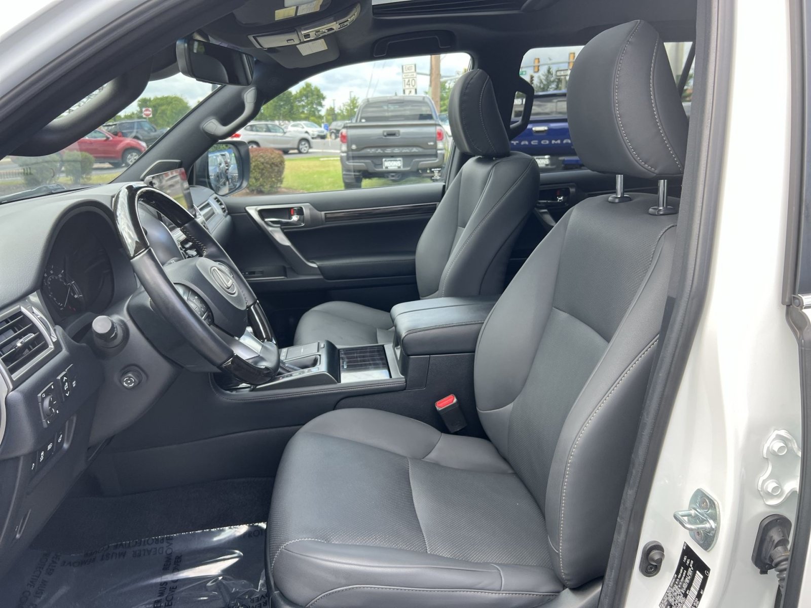 Used 2023 Lexus GX 460 Premium w/ Premium Package AWD/4WD image 13