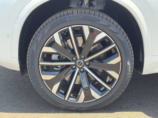 New 2026 Volvo XC90 T8 Ultra w/ Protection Package Premier AWD/4WD image 11