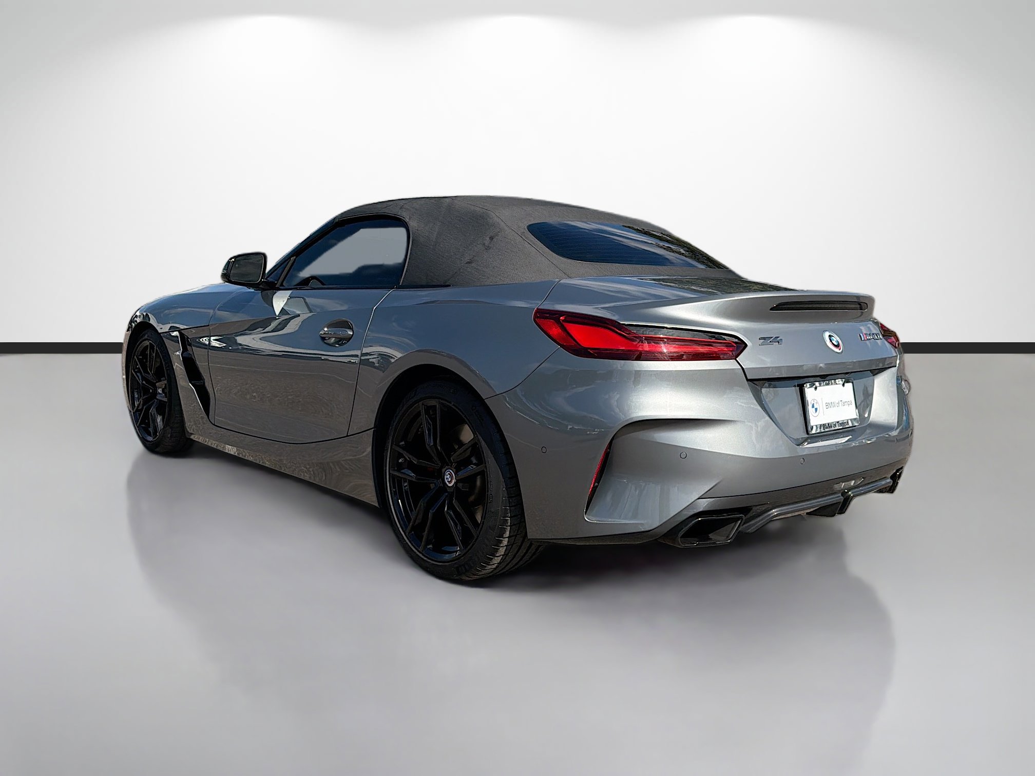 Used 2023 BMW Z4 M40i w/ Premium Package image 5