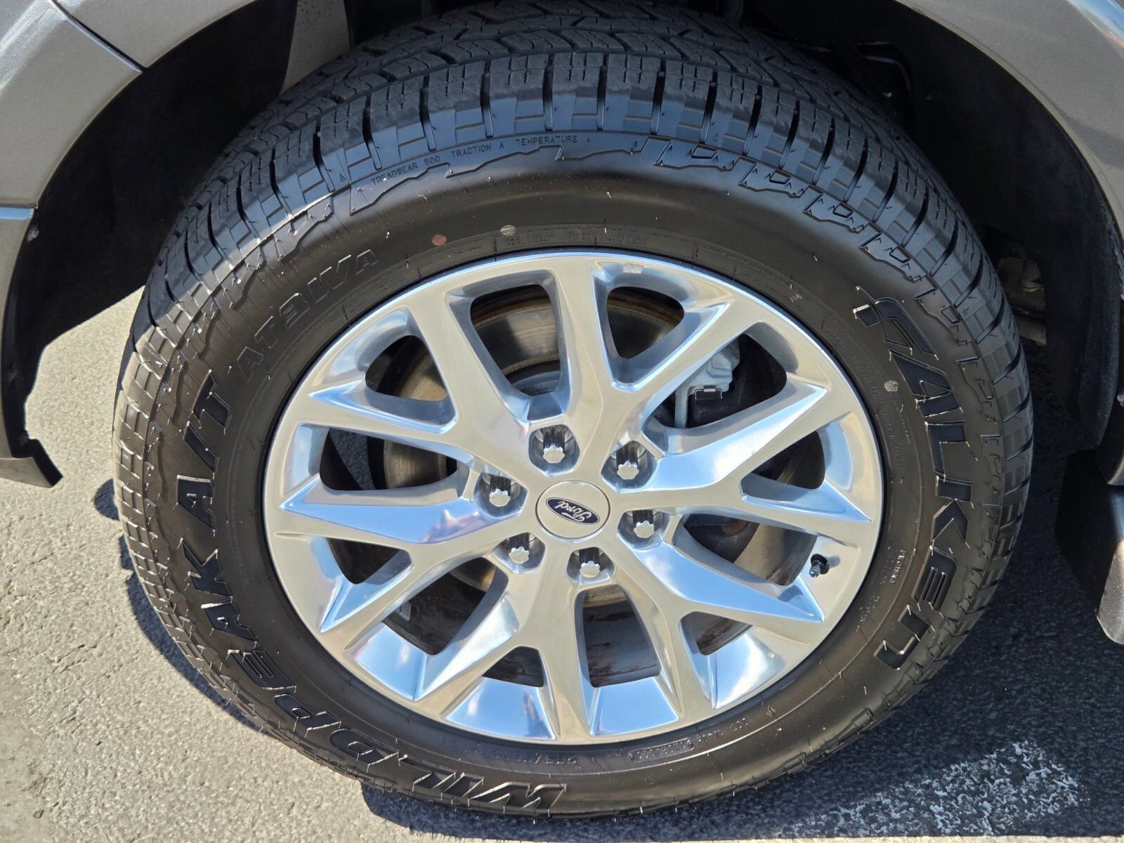 Used 2017 Ford Expedition Limited AWD/4WD image 9
