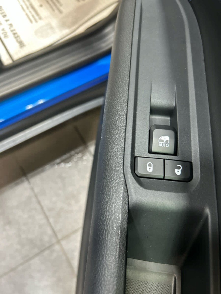 New 2026 Jeep Compass Latitude AWD/4WD image 28