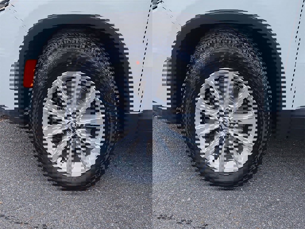 Used 2017 Volkswagen Tiguan Limited w/ Premium Package image 7