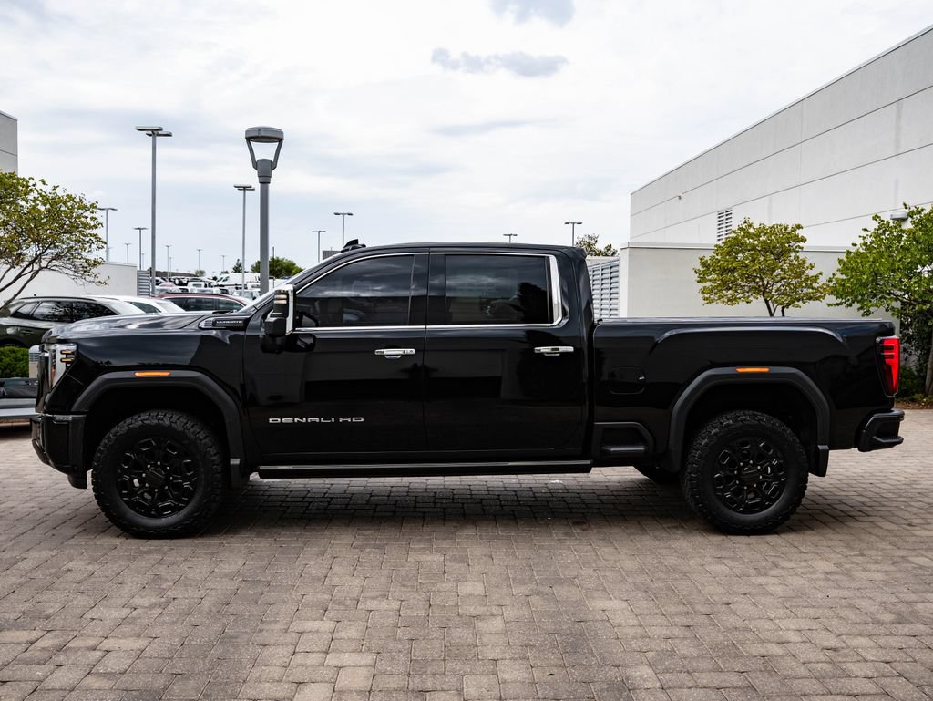 Used 2024 GMC Sierra 2500 Denali Ultimate w/ Max Trailering Package AWD/4WD image 5