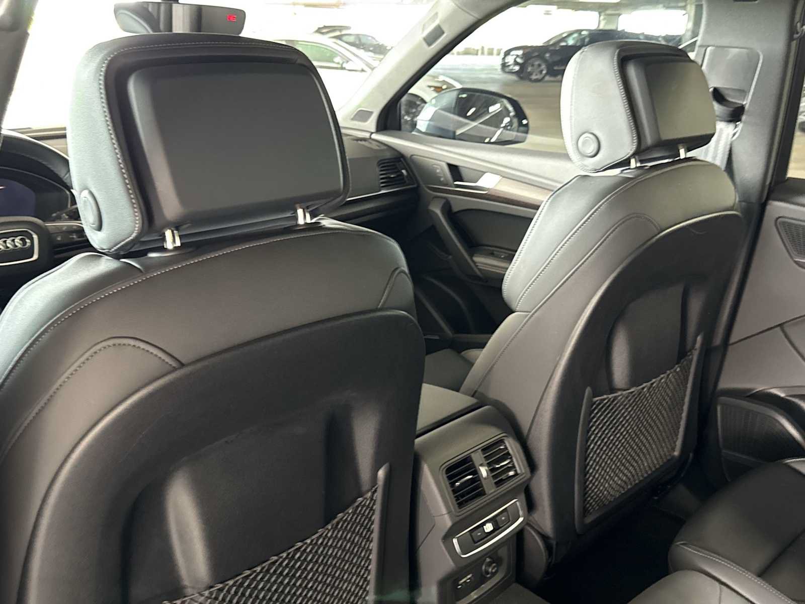 Used 2022 Audi Q5 2.0T Premium Plus w/ Premium Plus Package AWD/4WD image 23
