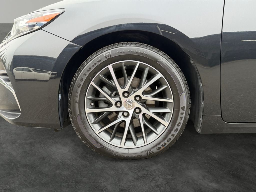 Used 2016 Lexus ES 350 w/ Navigation System Package FWD image 4