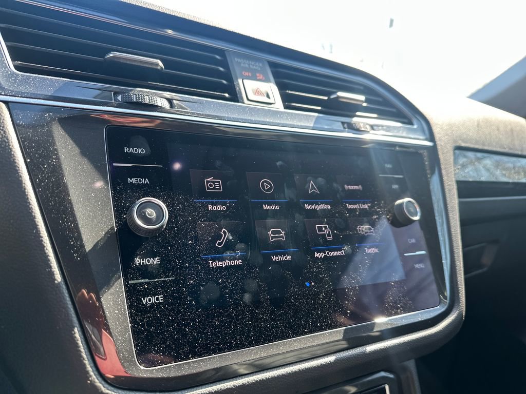 Used 2019 Volkswagen Tiguan SEL Premium AWD/4WD image 9