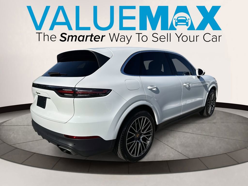 Used 2023 Porsche Cayenne image 3