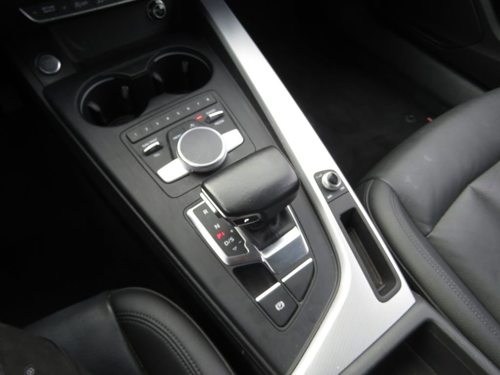 Used 2017 Audi A4 2.0T Premium image 23