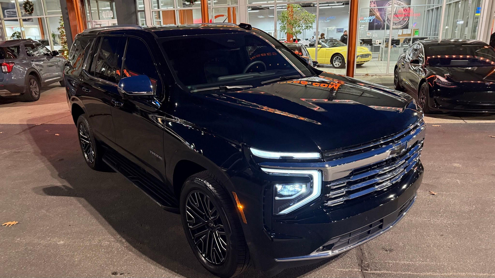 Used 2026 Chevrolet Tahoe Premier w/ Sun And Tow Package image 9