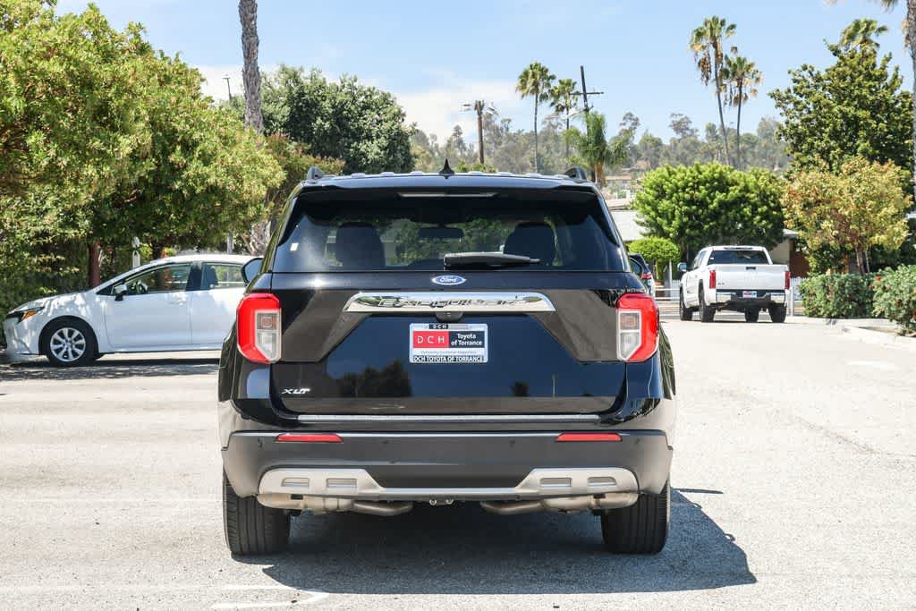 Used 2023 Ford Explorer XLT w/ Equipment Group 202A RWD image 8