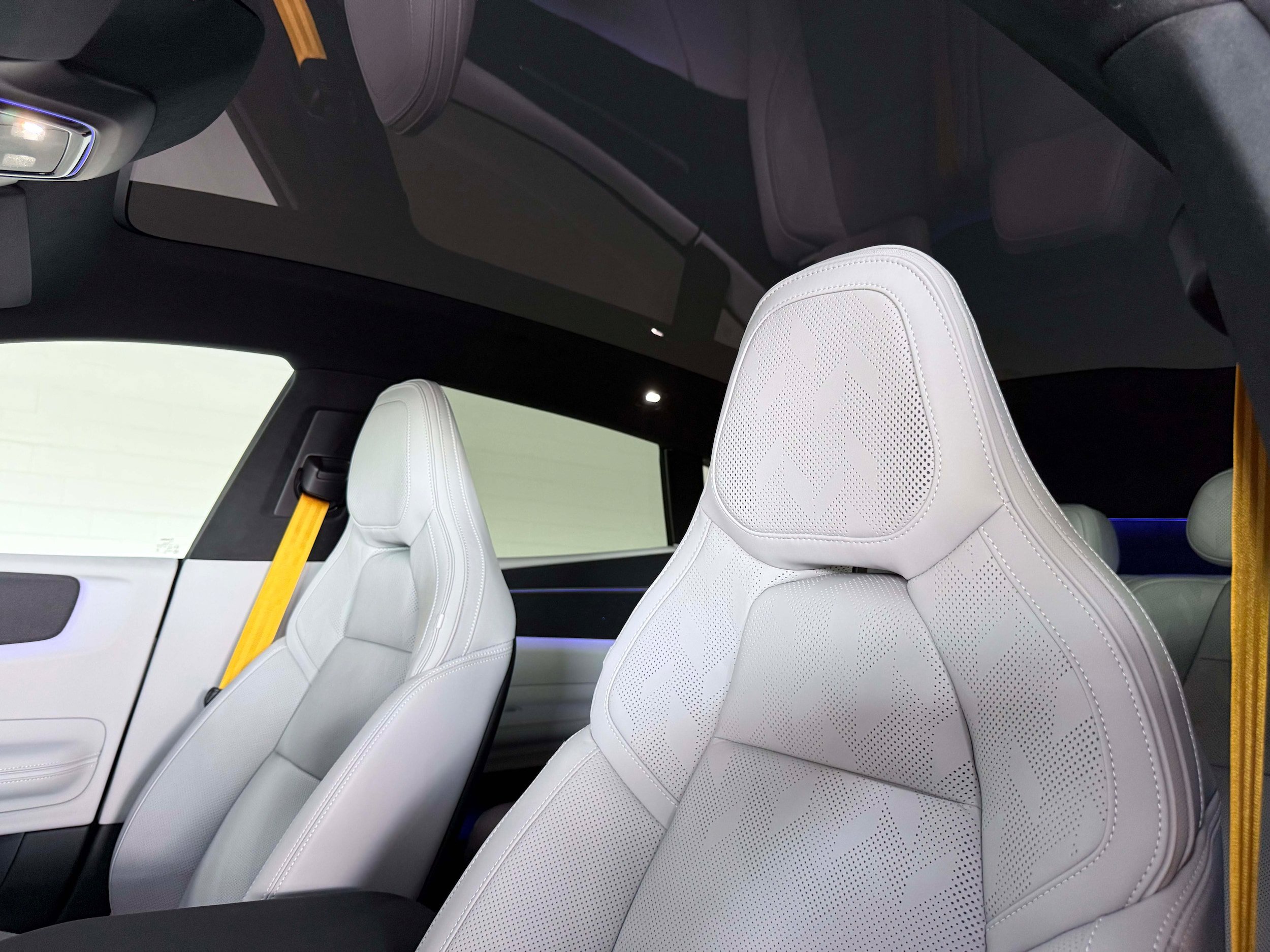 New 2026 Polestar Polestar 4 w/ Performance Pack AWD/4WD image 14