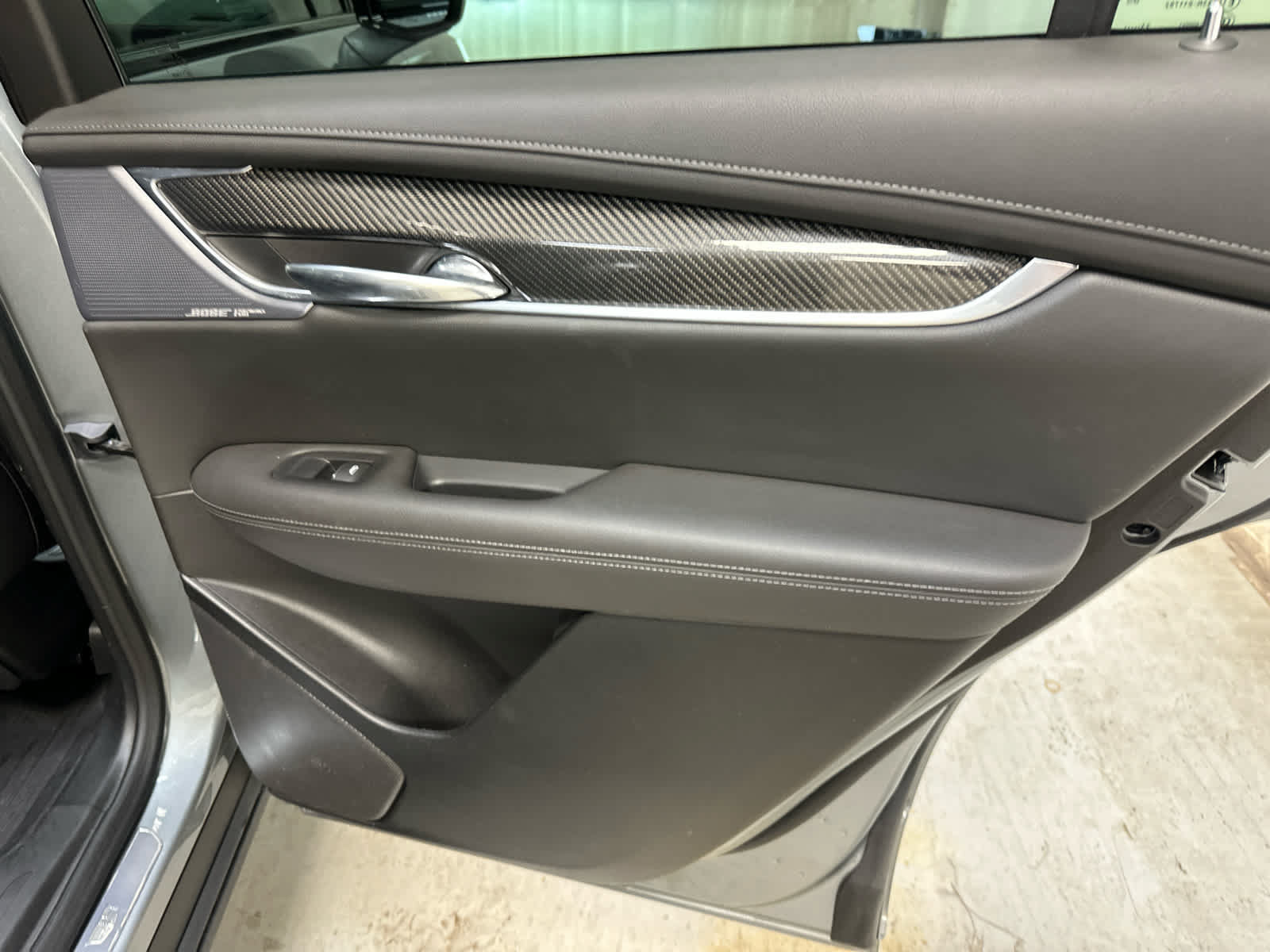 Used 2024 Cadillac XT6 Sport w/ Technology Package AWD/4WD image 30