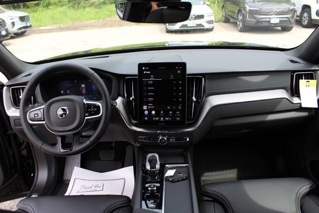 New 2026 Volvo XC60 B5 Ultra w/ Protection Package Premier AWD/4WD image 22