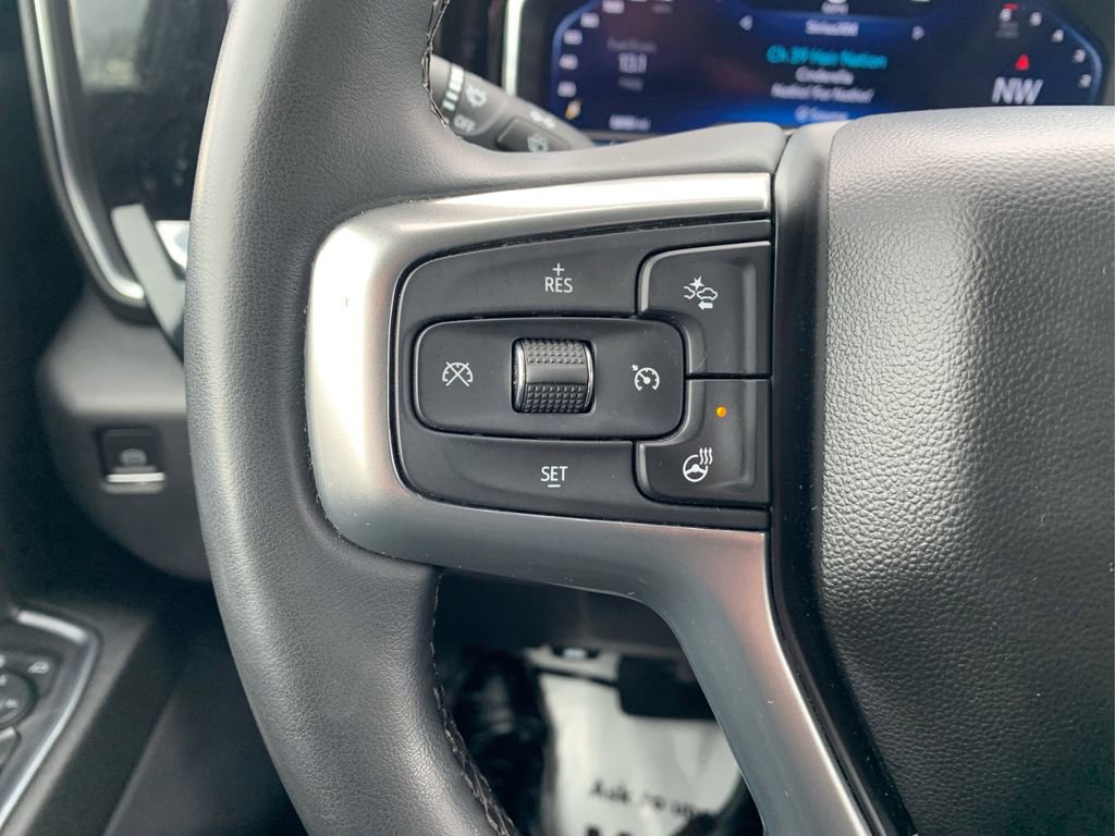 Used 2023 Chevrolet Silverado 1500 LT image 28