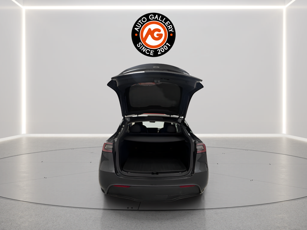 Used 2025 Tesla Model Y Long Range AWD/4WD image 22