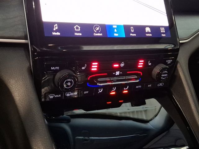 Used 2021 Jeep Grand Cherokee L Limited image 17