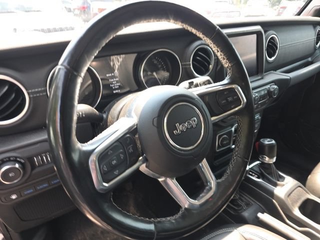 Used 2022 Jeep Wrangler Unlimited Sahara w/ Cold Weather Group AWD/4WD image 14
