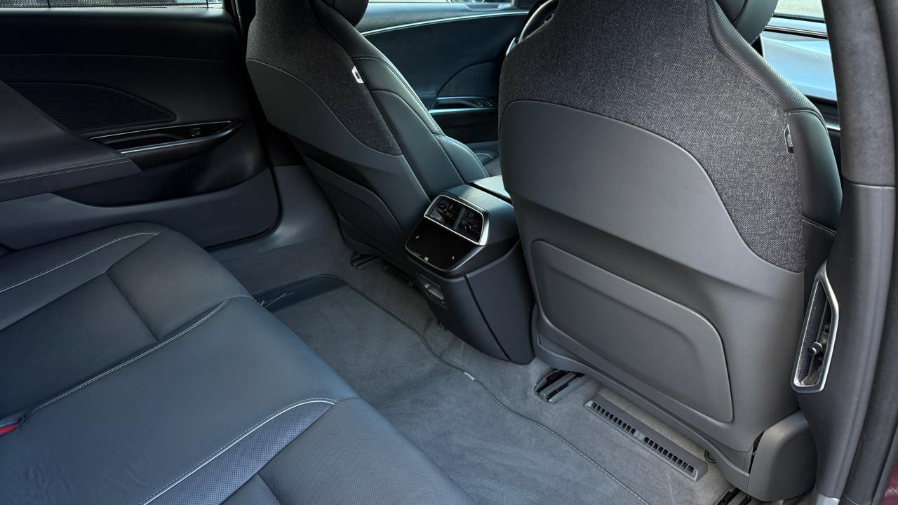 Used 2024 Lucid Air Touring image 38