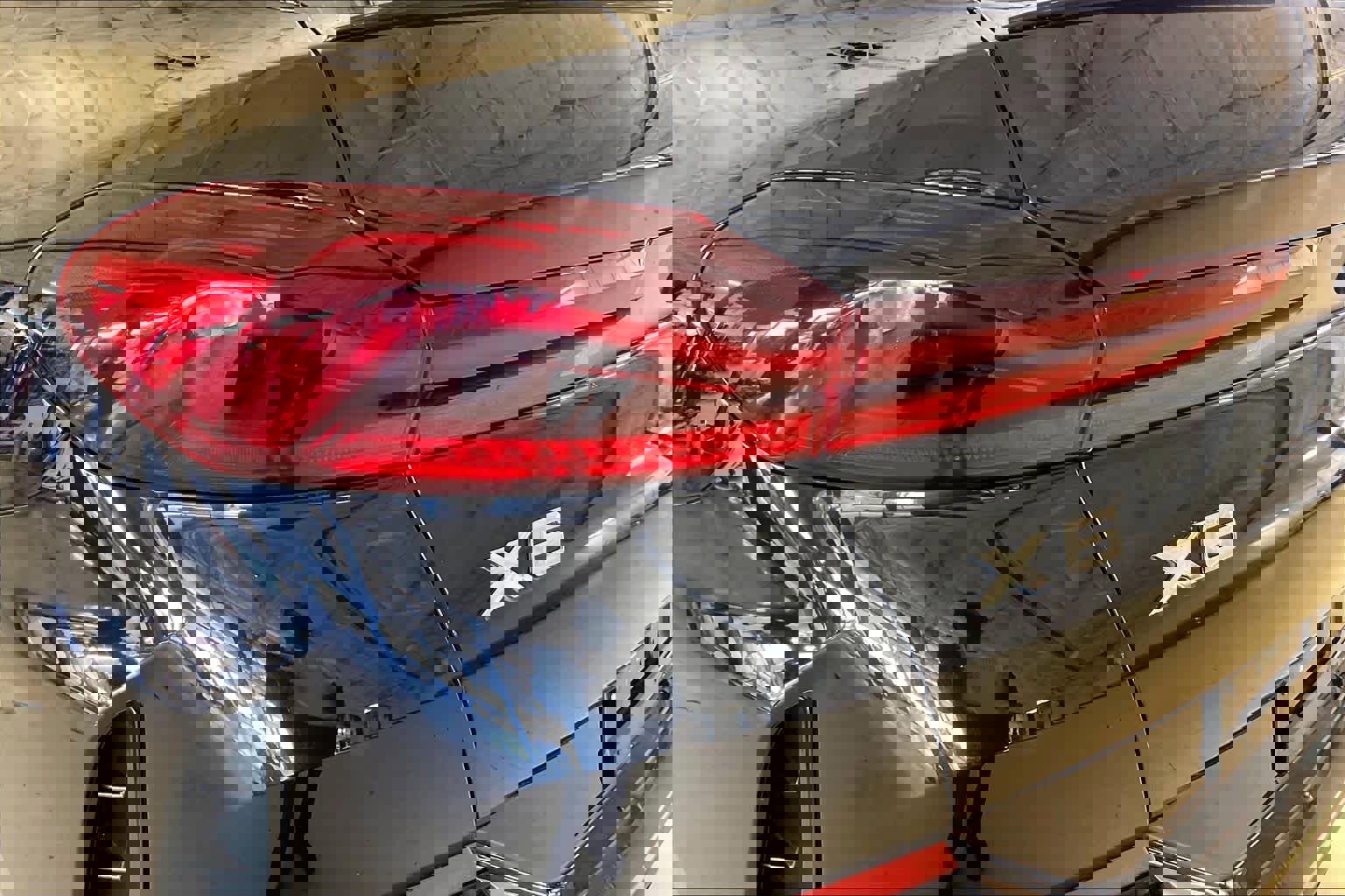 Used 2024 BMW X6 xDrive40i w/ Premium Package image 26