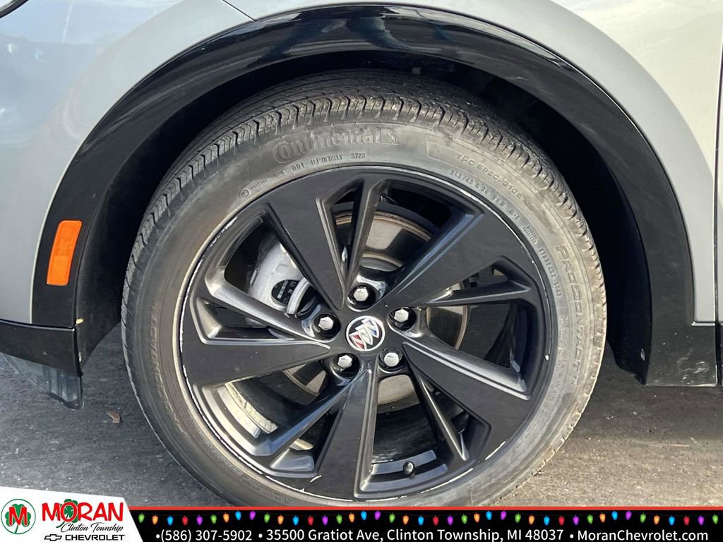 Certified 2023 Buick Envision Preferred w/ Sport Touring Package image 9