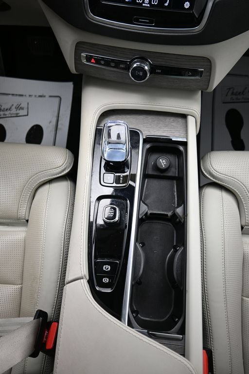 Used 2024 Volvo XC90 B6 Ultimate AWD/4WD image 22