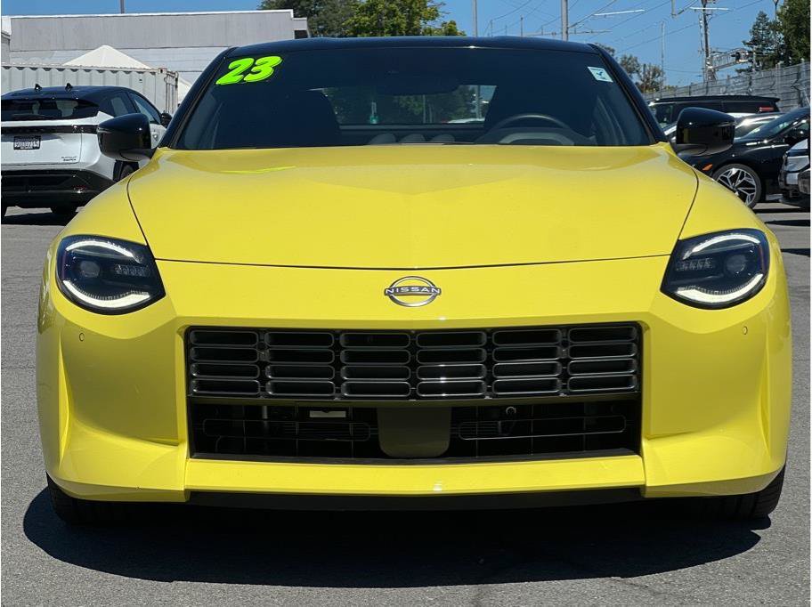 Used 2023 Nissan Z w/ Floor Mat Package (L93) RWD image 2
