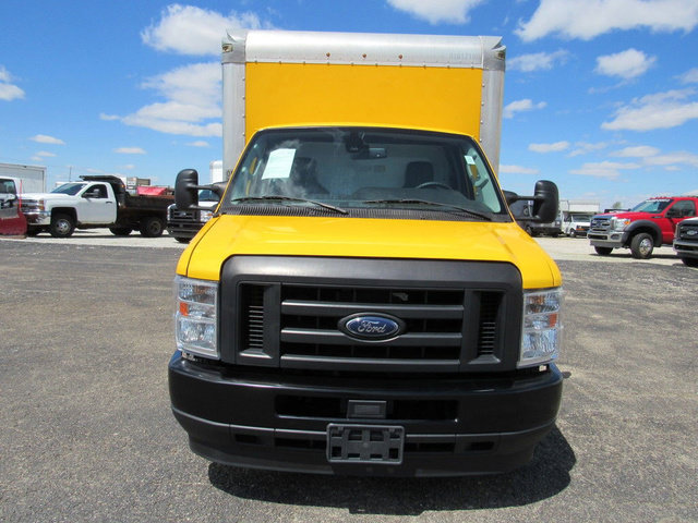 Used 2021 Ford E-350 and Econoline 350 Super Duty RWD image 8