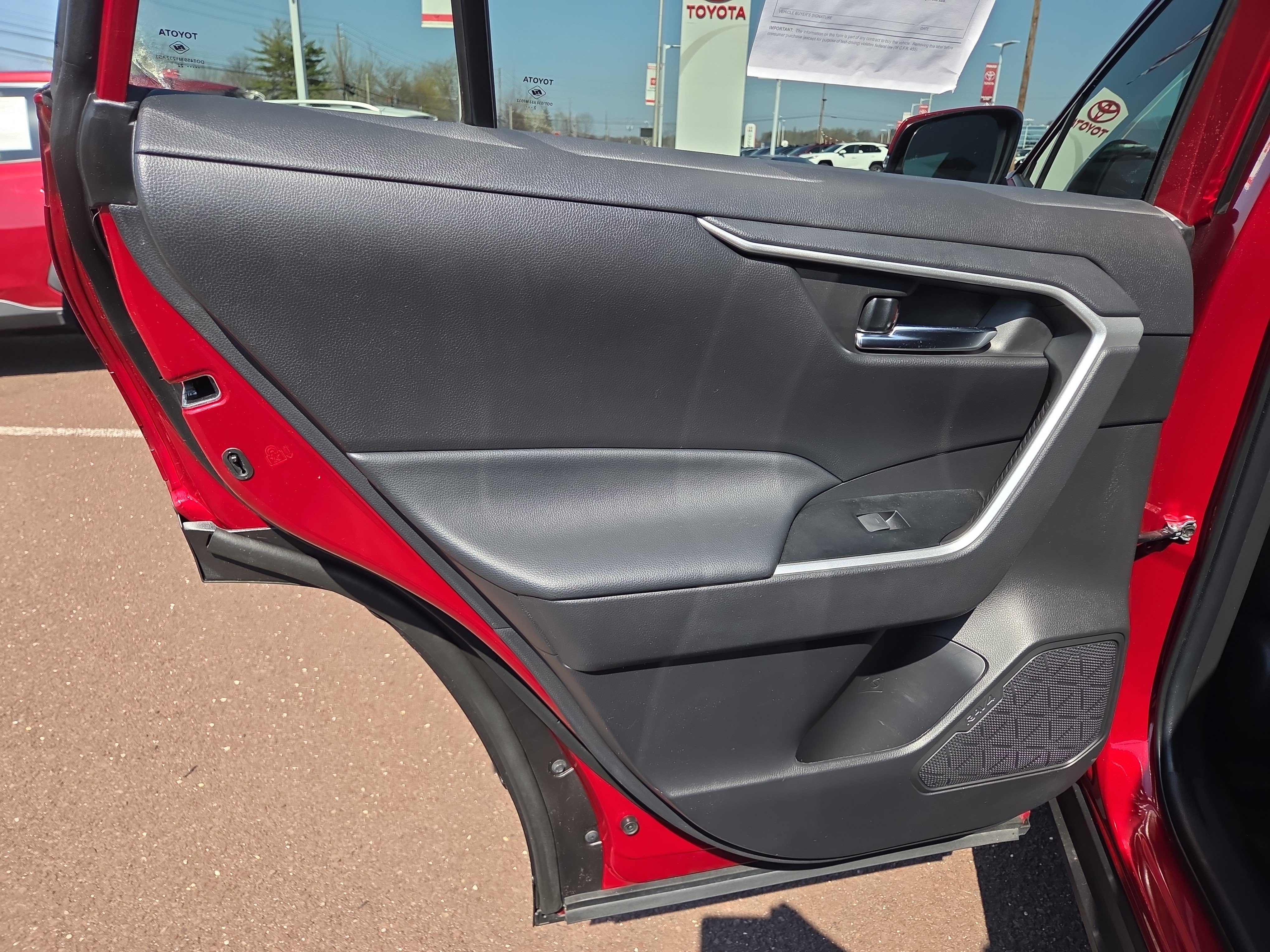 Certified 2022 Toyota RAV4 XLE w/ Convenience Package AWD/4WD image 20