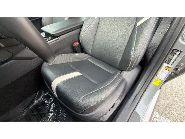 Used 2025 Toyota Camry SE FWD image 19
