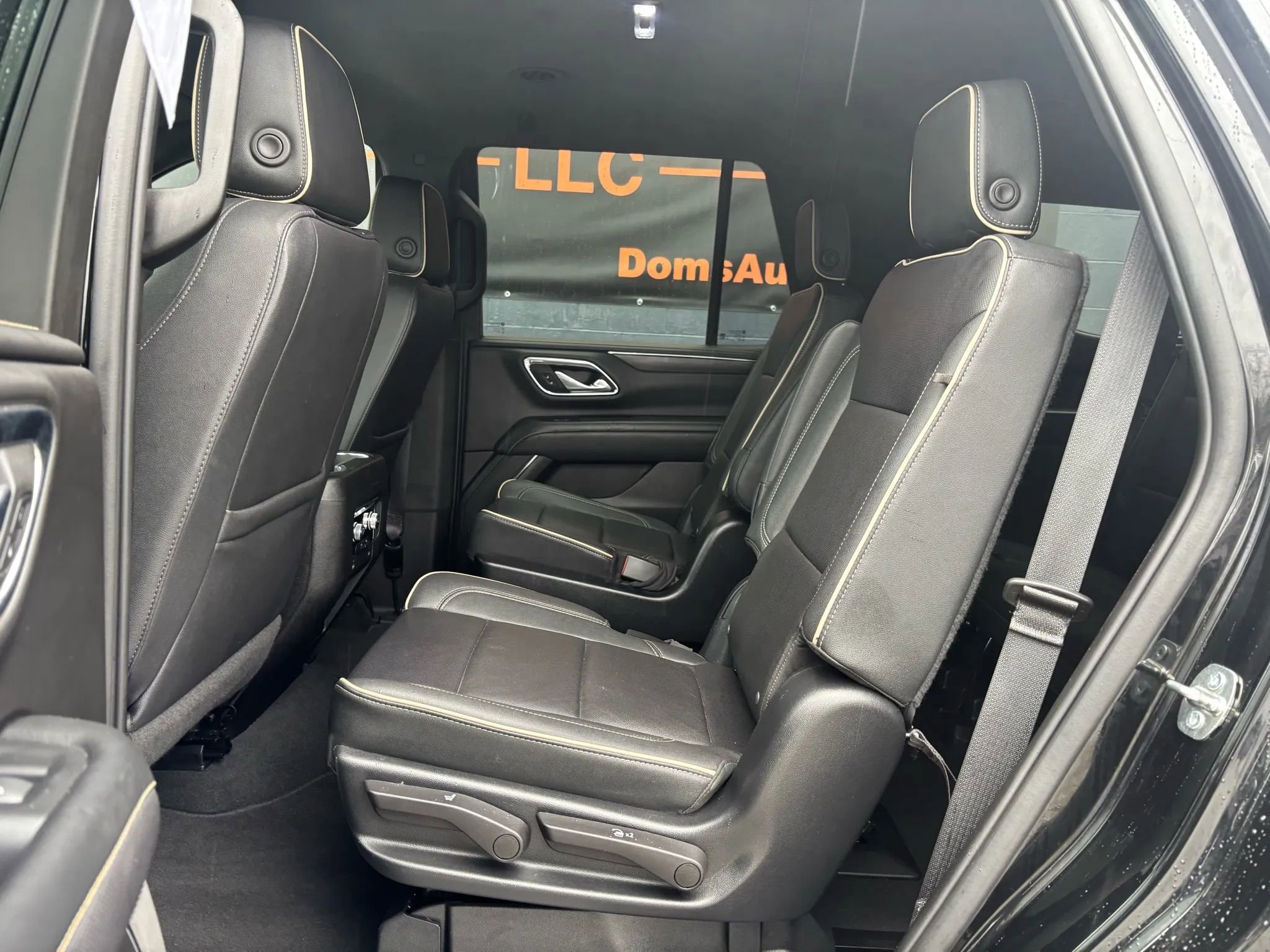Used 2023 GMC Yukon SLT image 17
