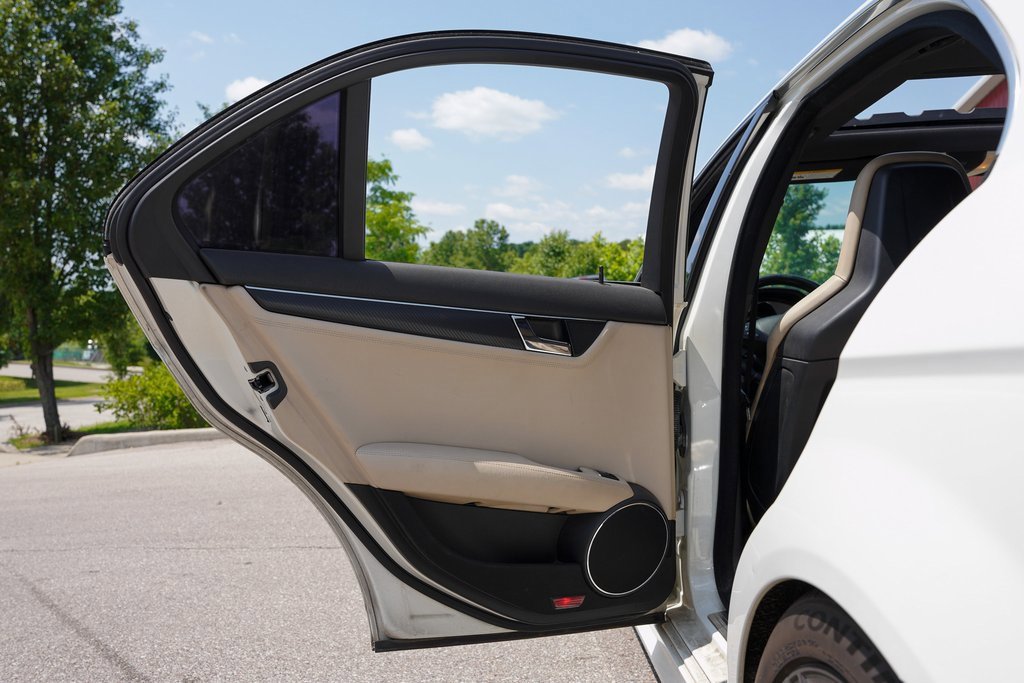 Used 2010 Mercedes-Benz C 63 AMG Sedan image 29