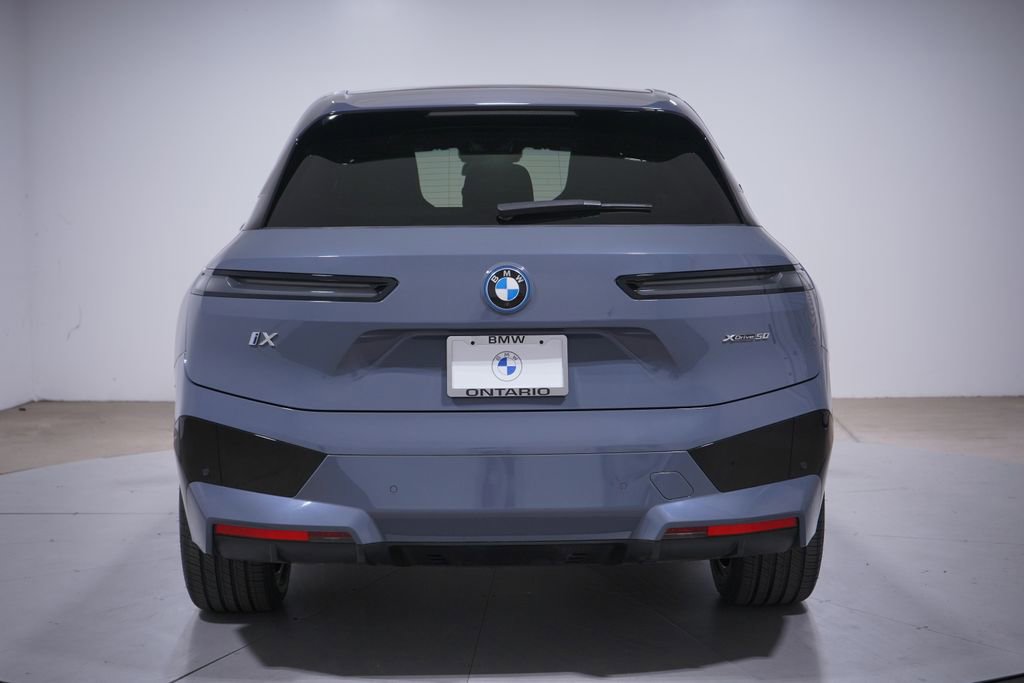 Used 2024 BMW iX xDrive50 w/ Sport Package image 5