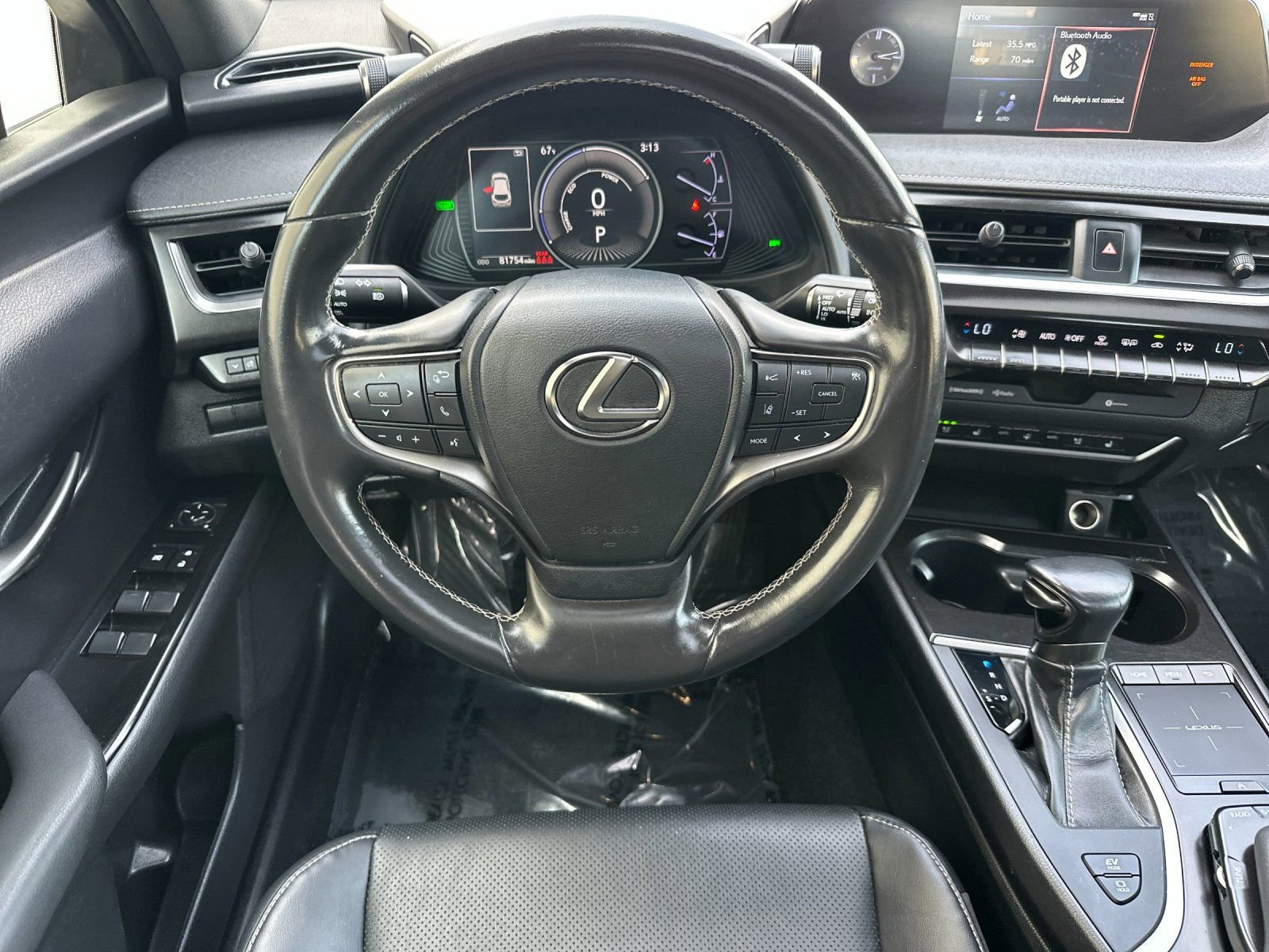 Used 2019 Lexus UX 250h w/ Premium Package image 16