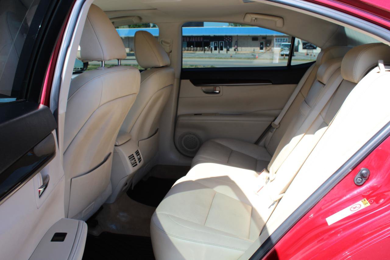 Used 2013 Lexus ES 350 w/ Luxury Pkg FWD image 10