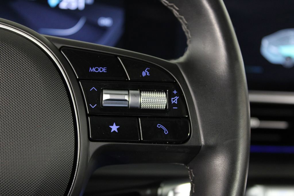 Certified 2025 Hyundai Ioniq 6 Limited image 28