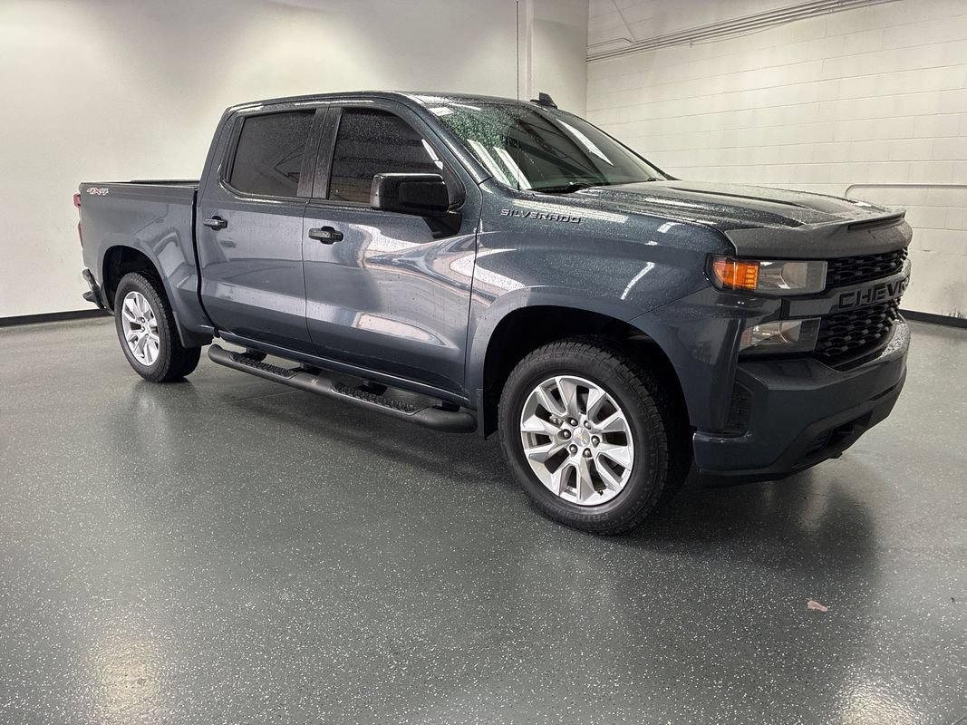 Used 2021 Chevrolet Silverado 1500 Custom w/ Safety Confidence Package AWD/4WD image 2