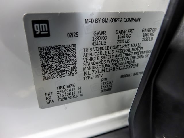 Used 2025 Chevrolet Trax LT w/ LT Convenience Package FWD image 32