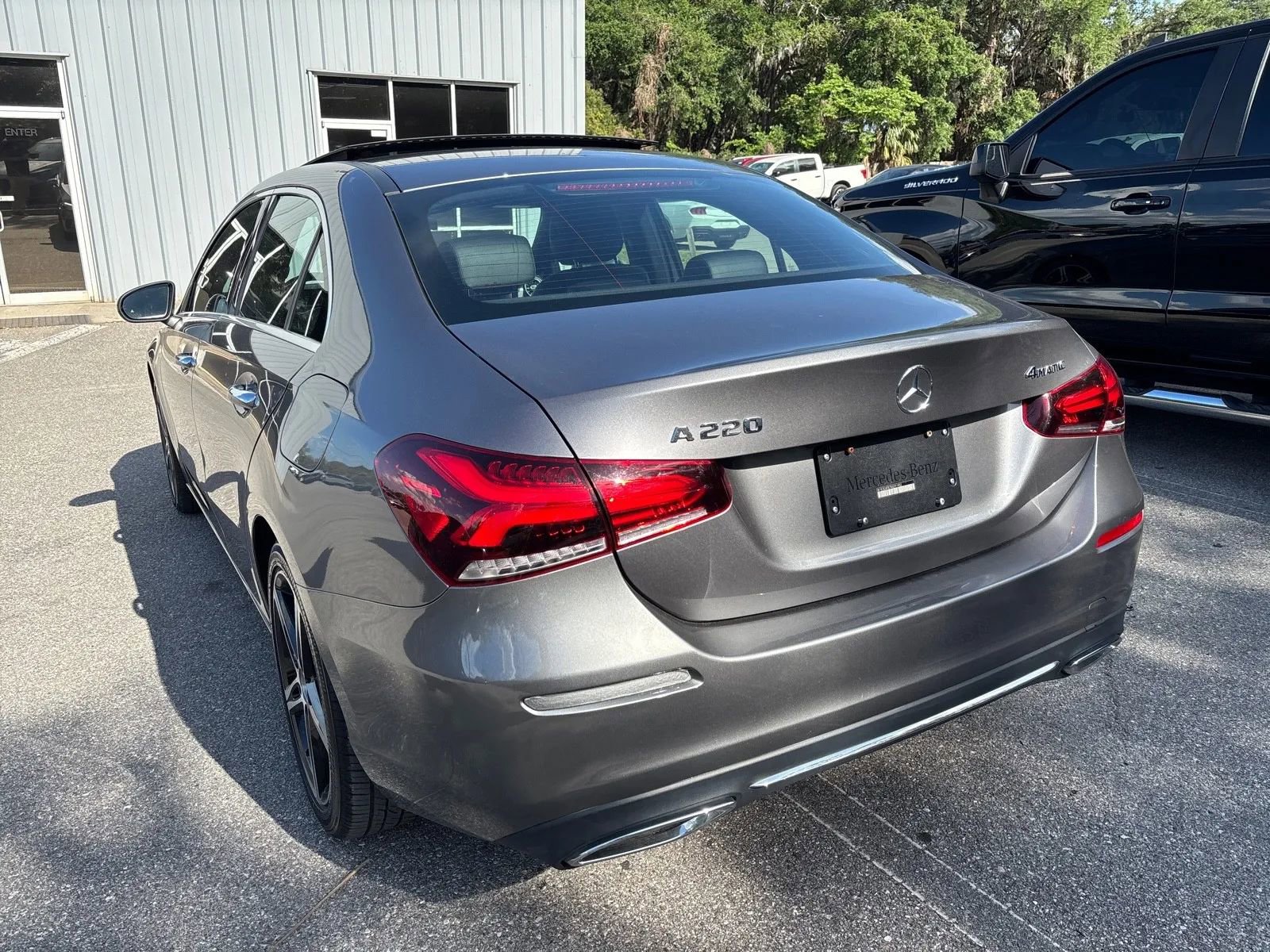 Used 2021 Mercedes-Benz A 220 4MATIC w/ Premium Package image 7