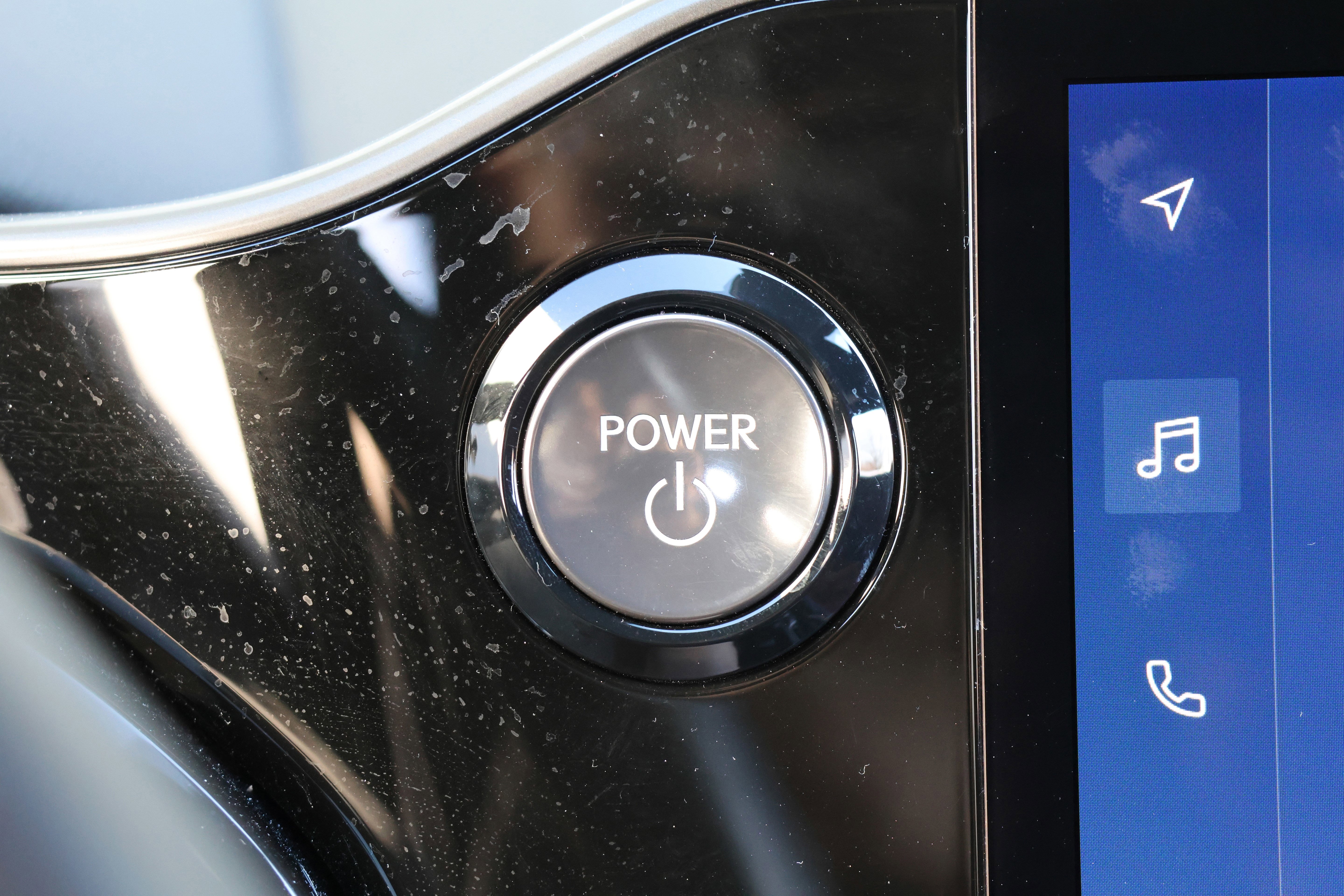 Used 2024 Lexus NX 300h AWD w/ Luxury Package image 23