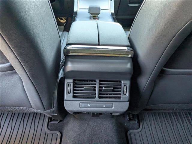 Used 2024 Land Rover Range Rover Evoque S image 19