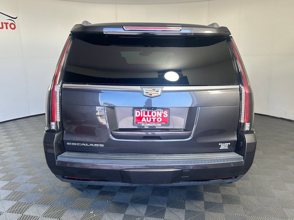 Used 2018 Cadillac Escalade Luxury w/ LPO, Radiant Package AWD/4WD image 5