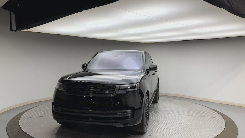 Certified 2023 Land Rover Range Rover SE image 7